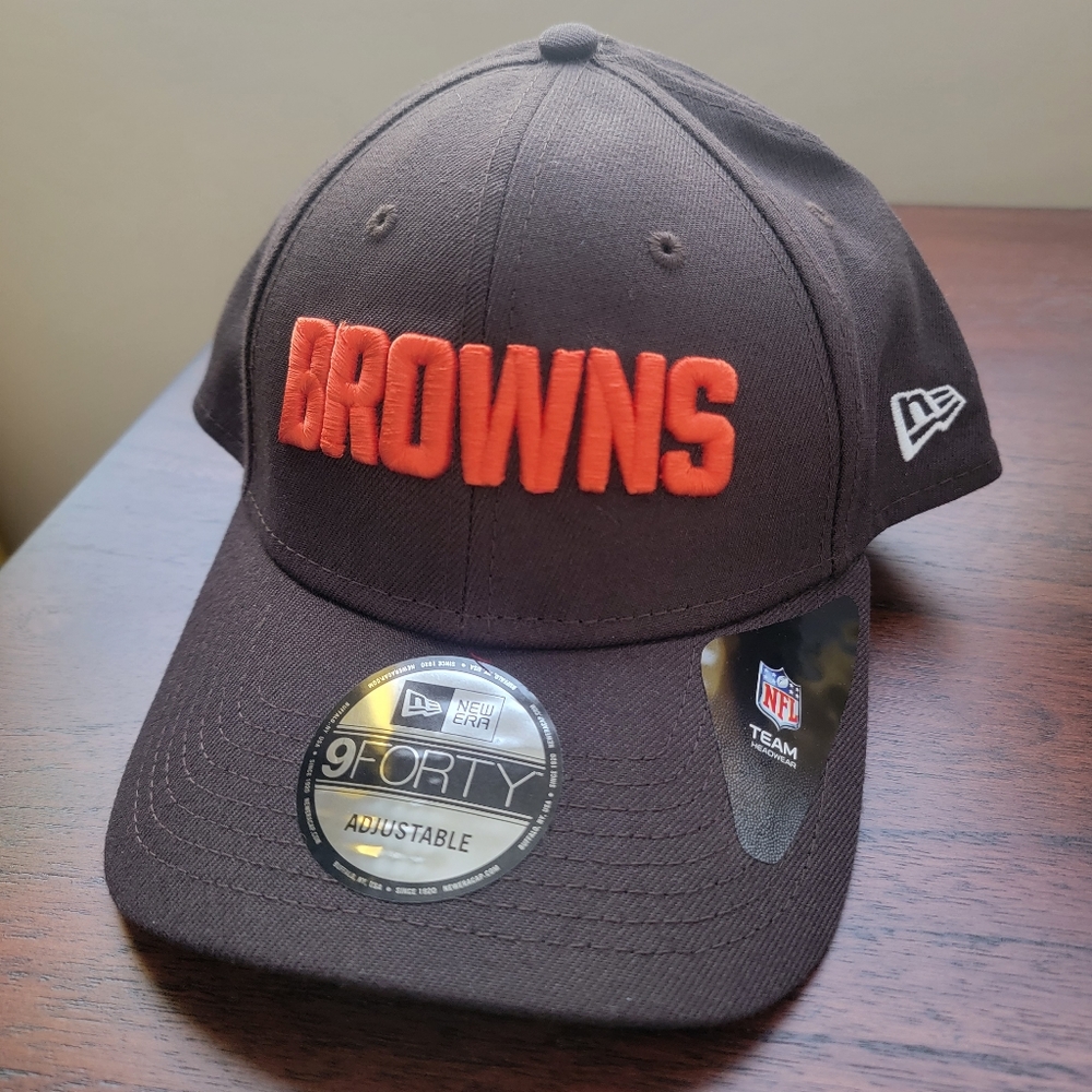 NWT Cleveland Browns hat